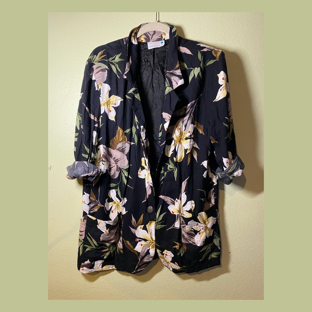 Vintage Floral Danielle B Blazer